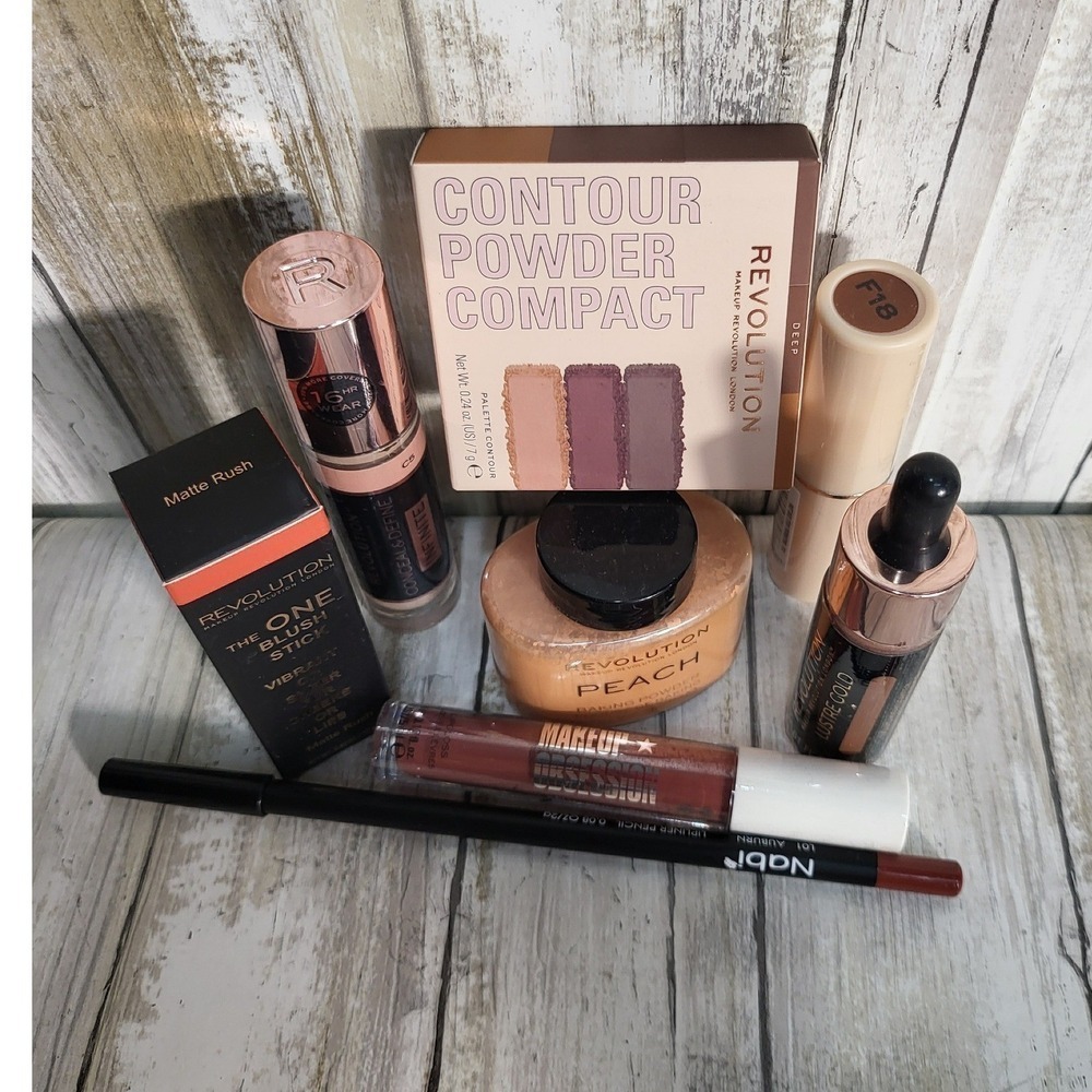 Makeup Revolution 8 Piece Bundle Eye Shadow Lip Liner & Lipstick Baking Powder - Picture 5 of 7